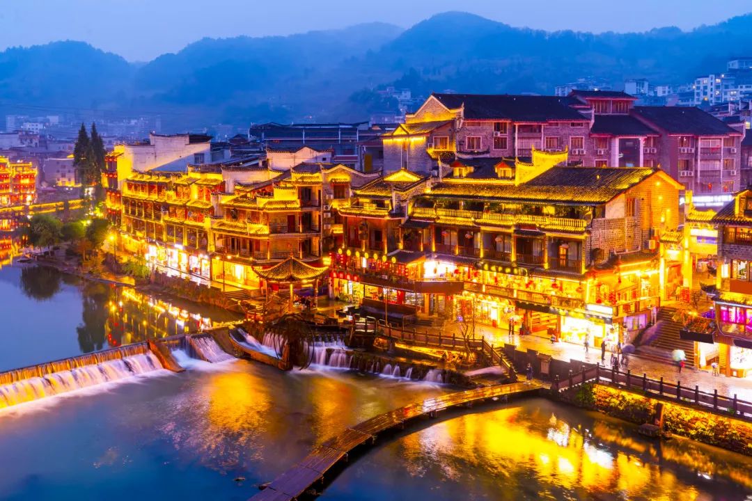 湖南致敬，领导与同胞的团结时刻