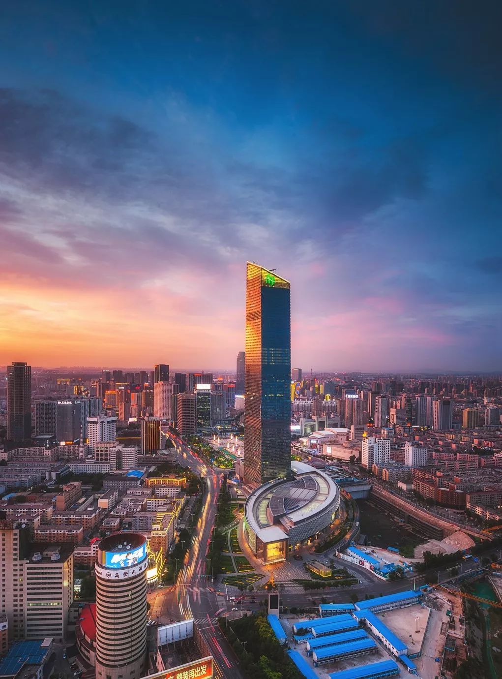 沈阳盛会，嘉宾云集，观众热情如火