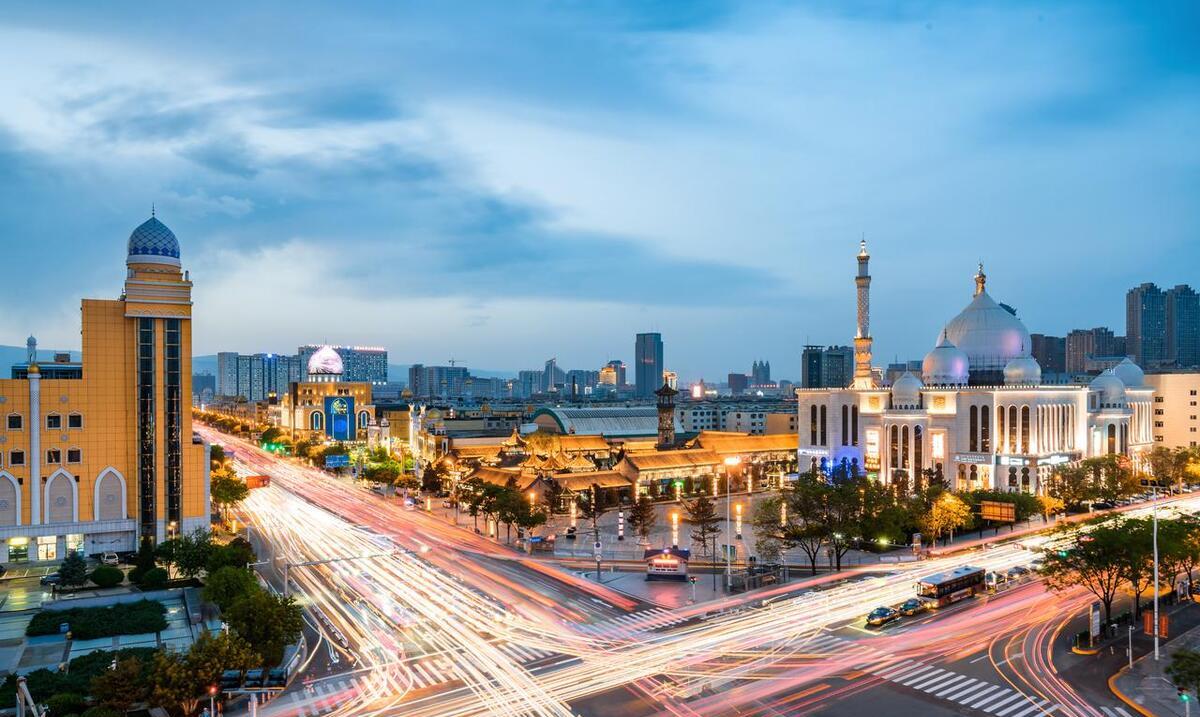 外交部发言人就呼和浩特相关评论文章发表言论